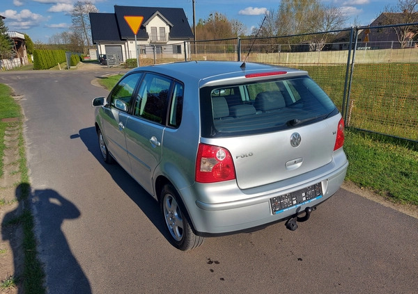 Volkswagen Polo cena 9900 przebieg: 218000, rok produkcji 2005 z Pelplin małe 191
